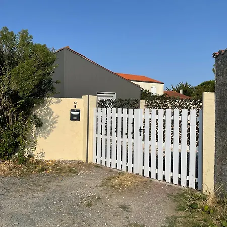 Dom wakacyjny Maison Individuelle Terrain Clos 280m2 Tres Calme Aytré