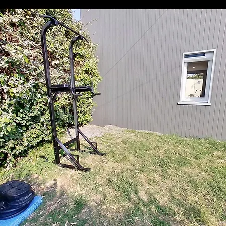 Maison Individuelle Terrain Clos 280m2 Tres Calme