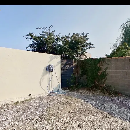 Dom wakacyjny Maison Individuelle Terrain Clos 280m2 Tres Calme