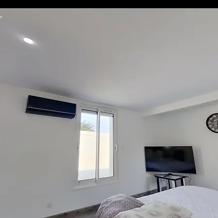 Dom wakacyjny Maison Individuelle Terrain Clos 280m2 Tres Calme *