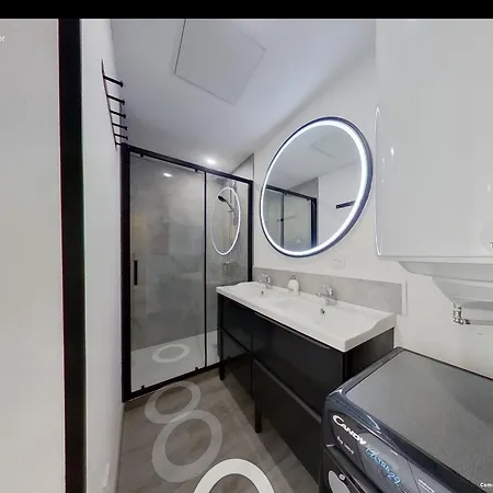 Maison Individuelle Terrain Clos 280m2 Tres Calme *